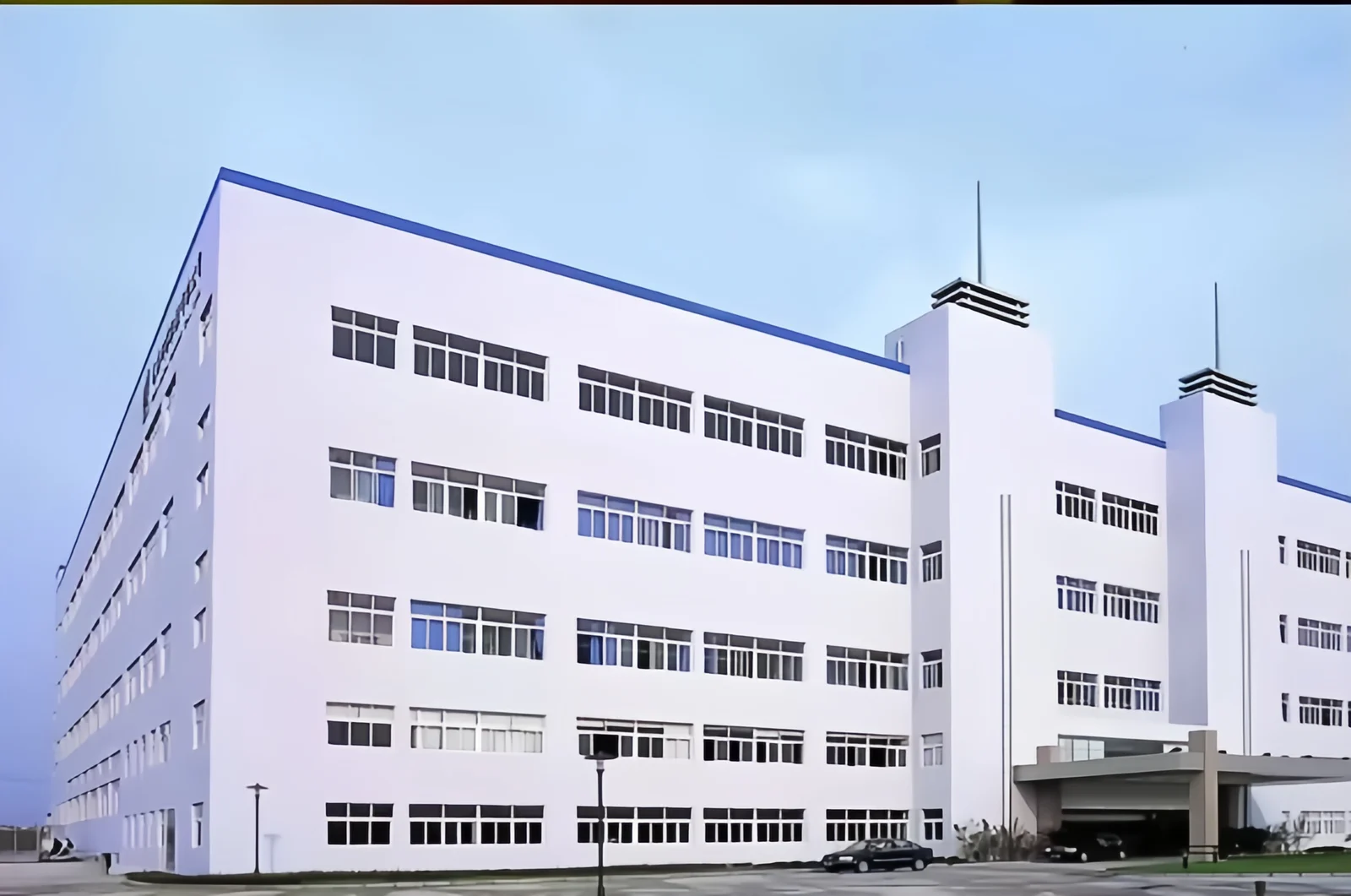 Factory building exterior supplied by Fuzhou Hollydare Garment Co., Ltd.