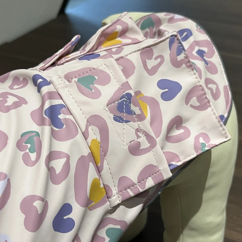 Pocket flap and stitching detail