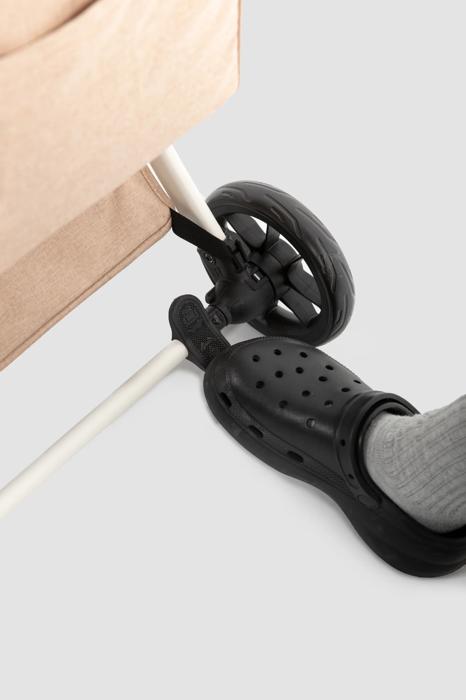 Linked rear-brake control detail