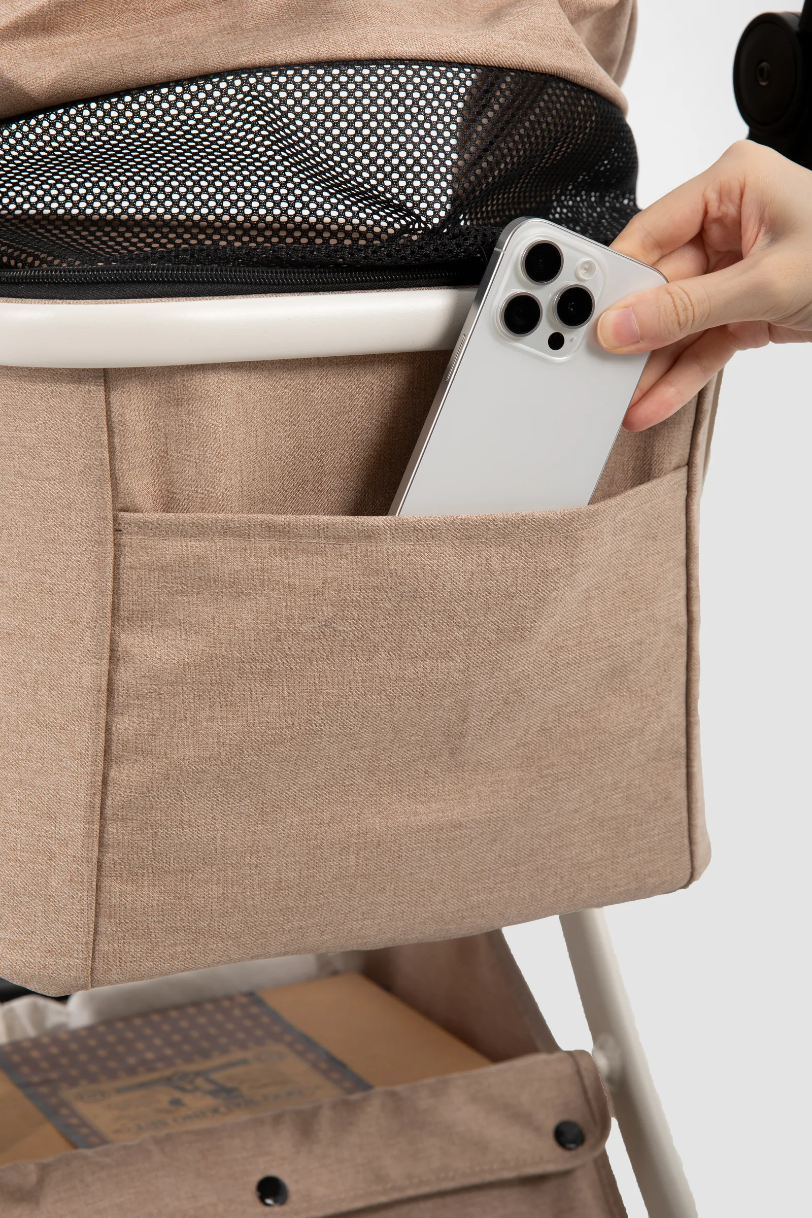 Rear storage pocket detail