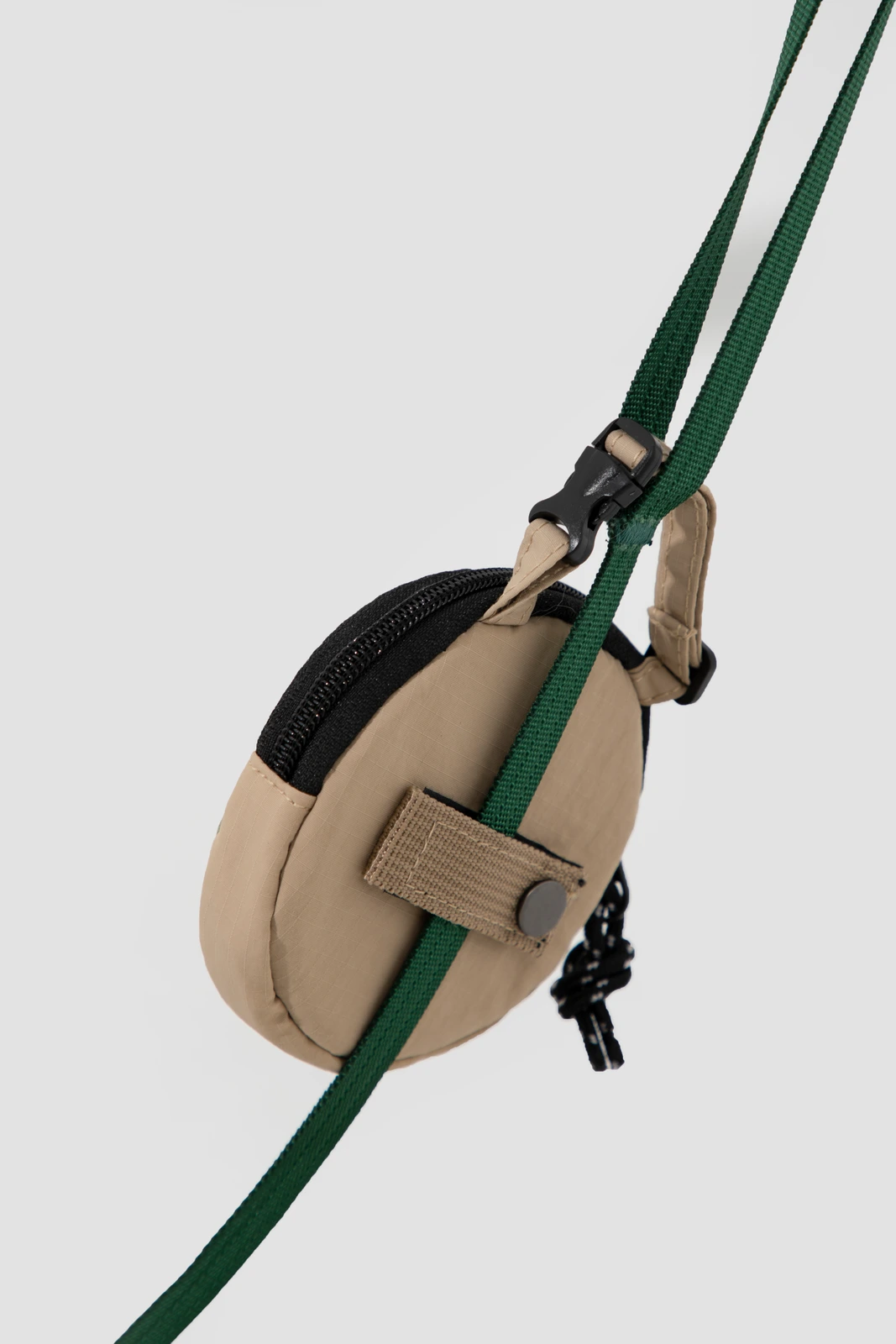 Rear attachment loop showing the snap and leash positioning